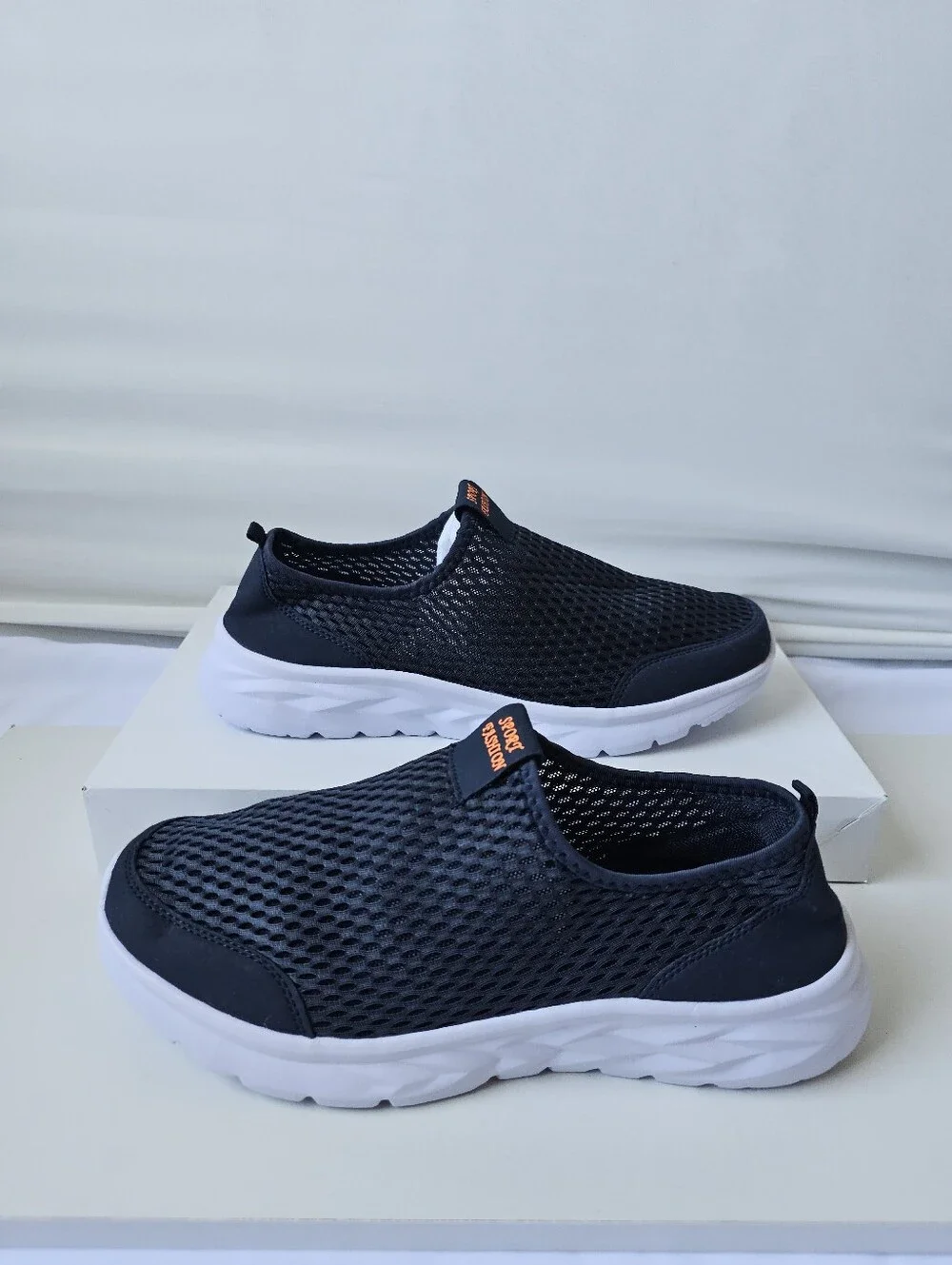 Men's Lightweight Breathable Mesh Slip-On Sneakers - Size 43 (US 9.5-10)